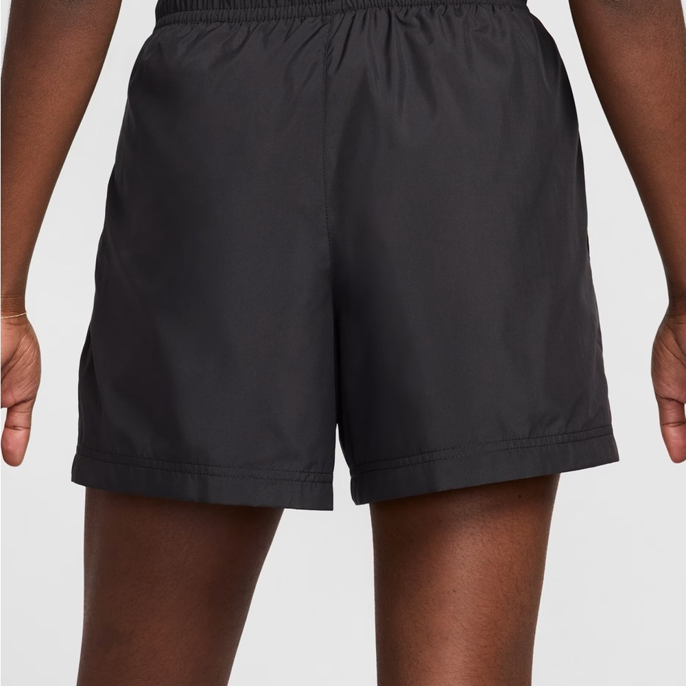 NWT Nike Sportswear Classic Wovens
Women's Mid-Rise Shorts Black XL - Picture 3 of 9
